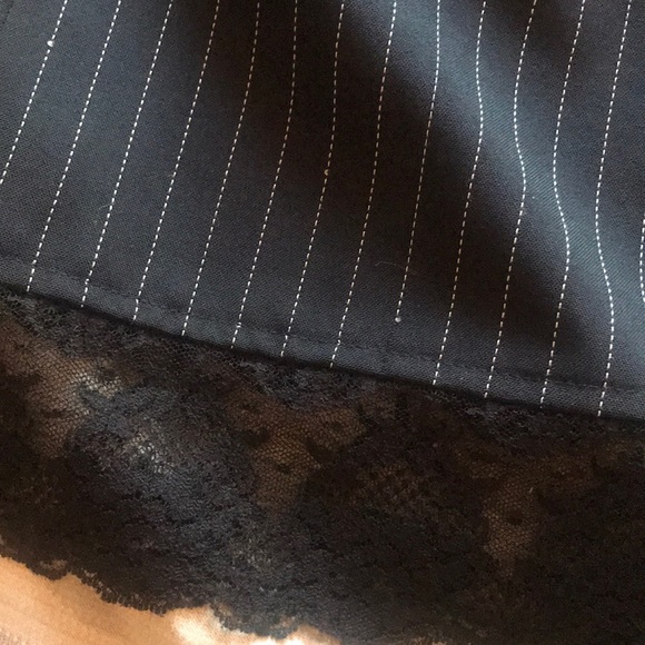 Pinstriped navy skirt with black lace trim - Picture 2 of 3
